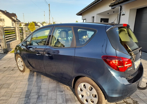 Opel Meriva cena 30900 przebieg: 59200, rok produkcji 2012 z Chmielnik małe 529